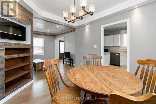 25 East 19Th Street, Hamilton, ON - Indoor Photo Showing Dining Room