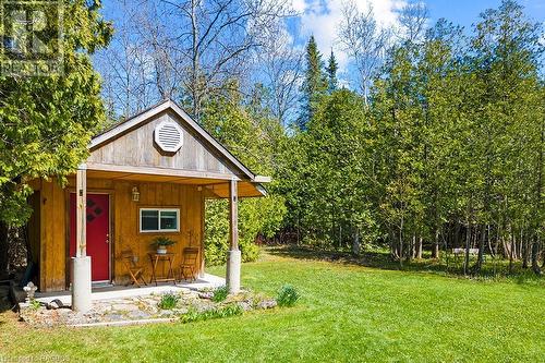 Bunkie for extra guest space or seperated office/hobby space! - 710 West Road, Northern Bruce Peninsula, ON - Outdoor