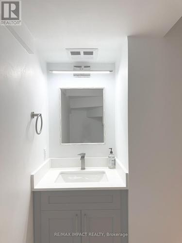 620 - 96 Strachan Avenue, Toronto, ON - Indoor Photo Showing Bathroom