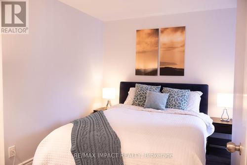 620 - 96 Strachan Avenue, Toronto, ON - Indoor Photo Showing Bedroom
