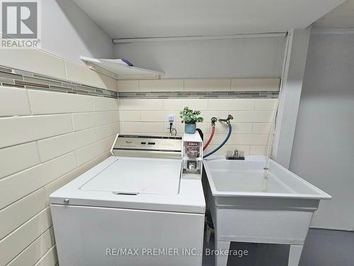 Main Fl - 183 Collings Avenue, Bradford West Gwillimbury, ON - Indoor Photo Showing Laundry Room