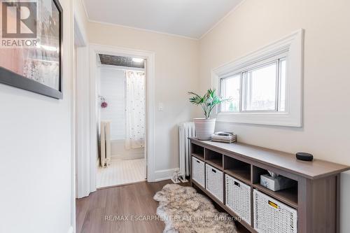 463 Charlton Avenue W, Hamilton, ON - Indoor Photo Showing Other Room