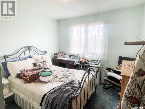 517 2Nd Avenue W, Meadow Lake, SK - Indoor Photo Showing Bedroom