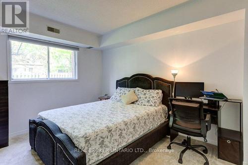 26 - 3085 Kingsway Drive, Kitchener, ON - Indoor Photo Showing Bedroom