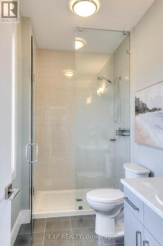 27 - 54 Bridge Street W, Kitchener, ON - Indoor Photo Showing Bathroom