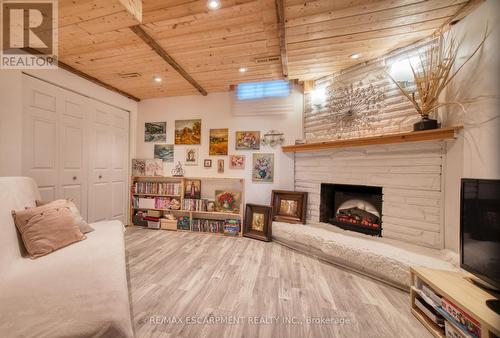 77 - 1485 Gulleden Drive, Mississauga, ON - Indoor With Fireplace