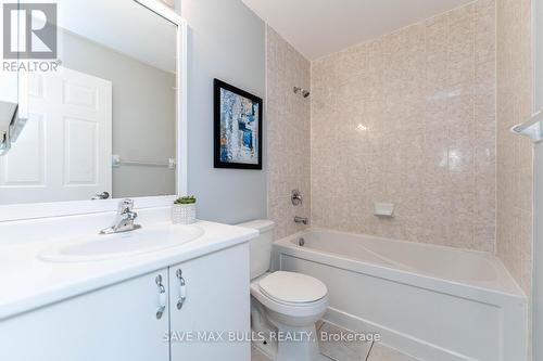 2110 - 339 Rathburn Road W, Mississauga, ON - Indoor Photo Showing Bathroom