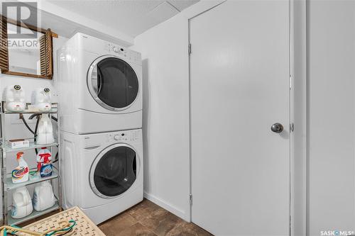 105 Jackson Avenue, Aberdeen, SK - Indoor Photo Showing Laundry Room