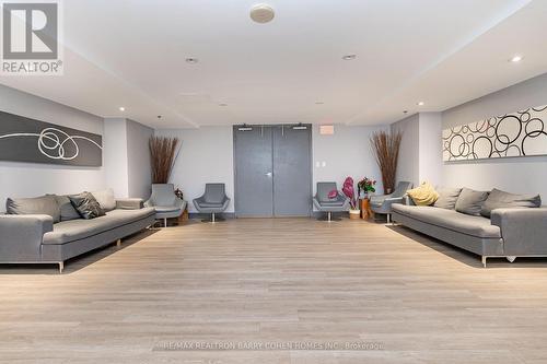 309 - 1369 Bloor Street W, Toronto, ON - Indoor Photo Showing Living Room
