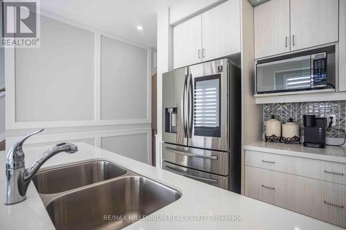 11811 Tenth Line, Whitchurch-Stouffville, ON - Indoor Photo Showing Kitchen With Double Sink