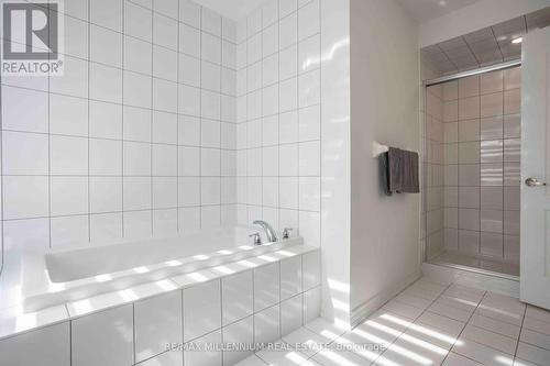 11811 Tenth Line, Whitchurch-Stouffville, ON - Indoor Photo Showing Bathroom