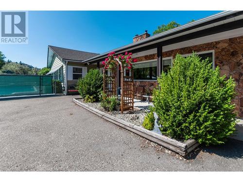 3575 Valleyview Road, Penticton, BC - Outdoor