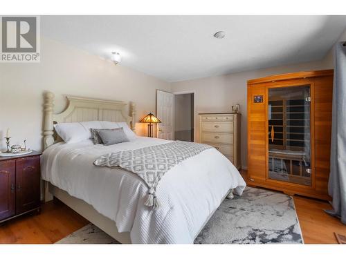 3575 Valleyview Road, Penticton, BC - Indoor Photo Showing Bedroom