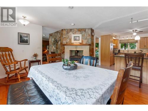 3575 Valleyview Road, Penticton, BC - Indoor Photo Showing Dining Room