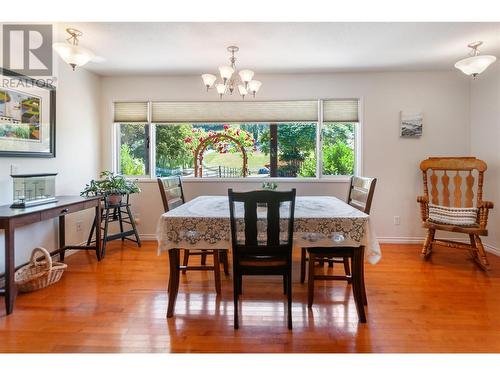 3575 Valleyview Road, Penticton, BC - Indoor Photo Showing Dining Room