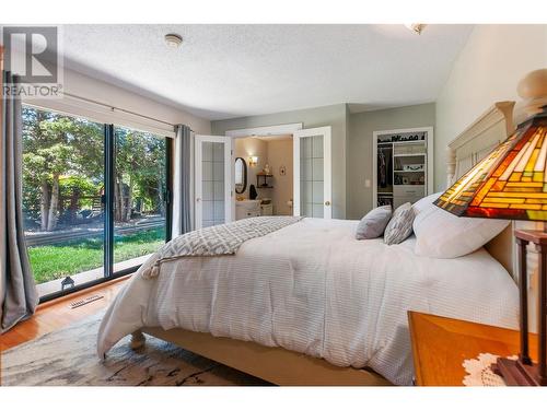 3575 Valleyview Road, Penticton, BC - Indoor Photo Showing Bedroom