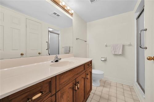 Bathroom - 1237 North Shore Boulevard E|Unit #201, Burlington, ON - Indoor Photo Showing Bathroom