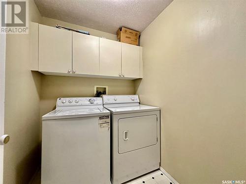 515 Lenore Drive, Saskatoon, SK - Indoor Photo Showing Laundry Room