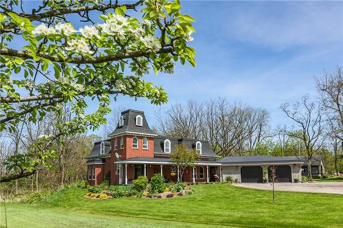 515 Ridge Road E, Grimsby, ON - Outdoor With Deck Patio Veranda With Facade