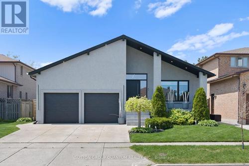 17 Clearview Drive, Hamilton, ON - Outdoor