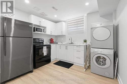 17 Clearview Drive, Hamilton, ON - Indoor Photo Showing Laundry Room