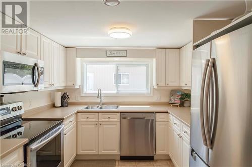 118 Woodland Crescent, Sauble Beach, ON - Indoor Photo Showing Kitchen With Double Sink