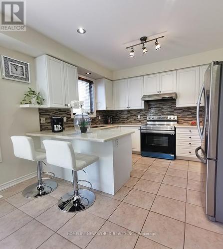 83 Carolina Rose Crescent, Markham, ON - Indoor Photo Showing Kitchen With Upgraded Kitchen