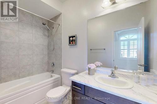 6 Roy Harper Avenue, Aurora, ON - Indoor Photo Showing Bathroom