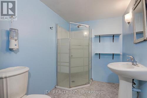 22176 Leslie Street, East Gwillimbury, ON - Indoor Photo Showing Bathroom