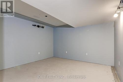 22176 Leslie Street, East Gwillimbury, ON - Indoor Photo Showing Other Room