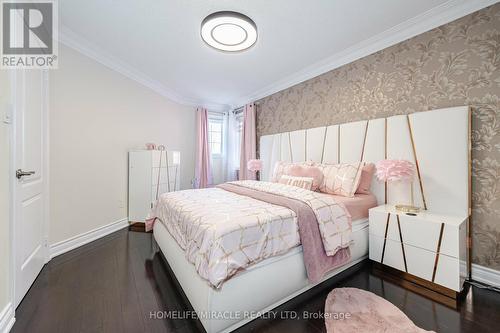 66 Olde Town Road, Brampton, ON - Indoor Photo Showing Bedroom