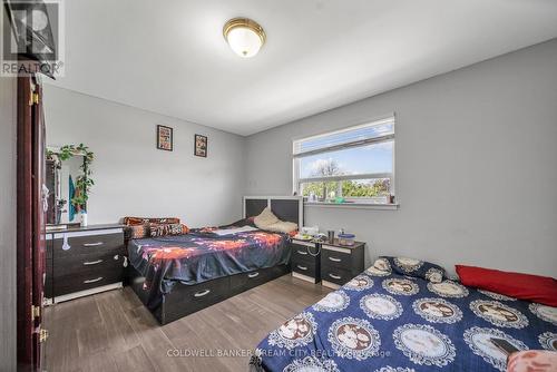 7 Drury Crescent, Brampton, ON - Indoor Photo Showing Bedroom
