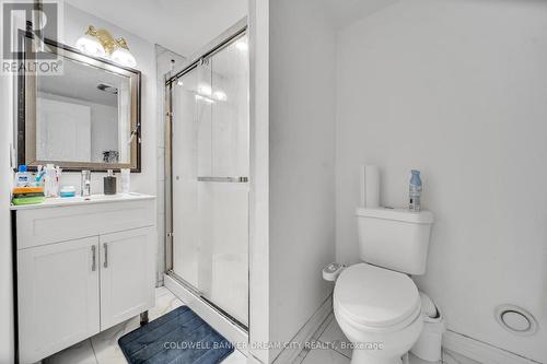 7 Drury Crescent, Brampton, ON - Indoor Photo Showing Bathroom