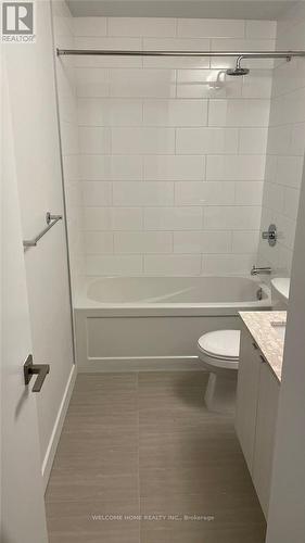 2307 - 4085 Parkside Village Drive, Mississauga, ON - Indoor Photo Showing Bathroom