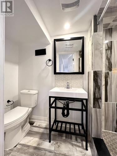 310 Albright Road, Brampton, ON - Indoor Photo Showing Bathroom