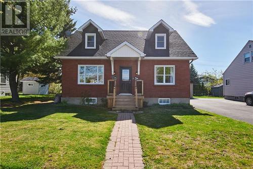 450 Dominion Street, Renfrew, ON - Outdoor With Facade