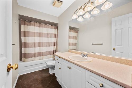 346 Highland Road W|Unit #16, Stoney Creek, ON - Indoor Photo Showing Bathroom