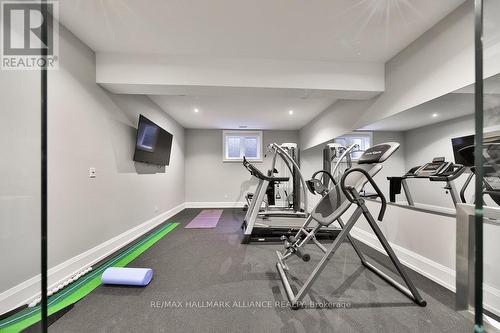 1389 Weaver Avenue, Oakville, ON - Indoor Photo Showing Gym Room
