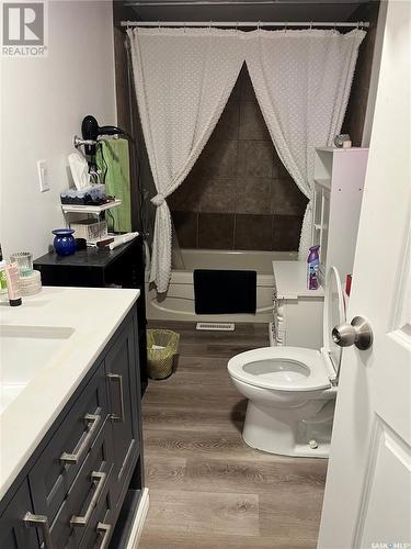 318 1St Avenue E, Blaine Lake, SK - Indoor Photo Showing Bathroom
