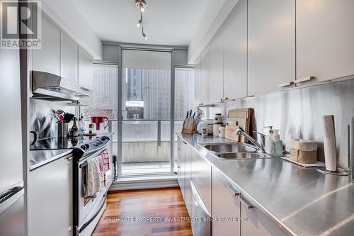 511 - 111 Elizabeth Street, Toronto, ON - Indoor Photo Showing Kitchen With Double Sink