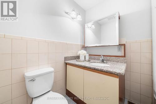 22 Chelmsford Avenue, Toronto, ON - Indoor Photo Showing Bathroom