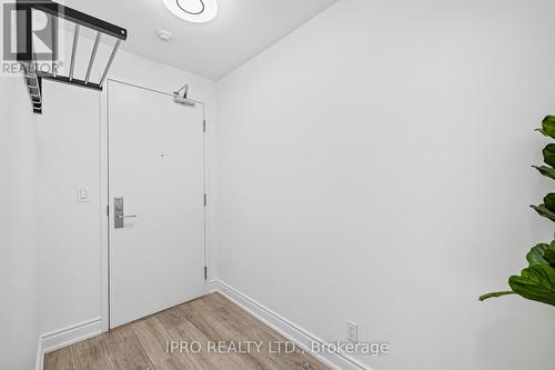 732 - 21 Nelson Street, Toronto, ON - Indoor Photo Showing Other Room