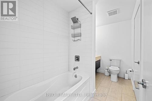 732 - 21 Nelson Street, Toronto, ON - Indoor Photo Showing Bathroom