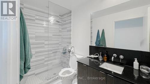 6506 - 100 Harbour Street, Toronto, ON - Indoor Photo Showing Bathroom