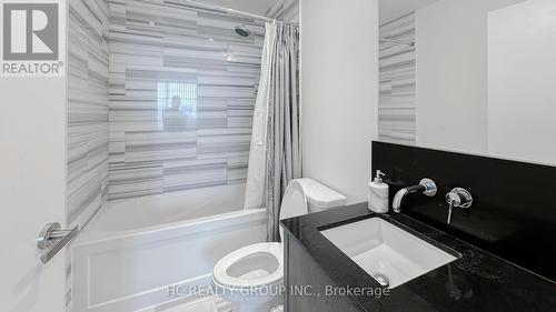 6506 - 100 Harbour Street, Toronto, ON - Indoor Photo Showing Bathroom