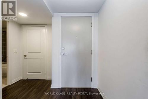 517 - 30 Meadowglen Place, Toronto, ON - Indoor Photo Showing Other Room