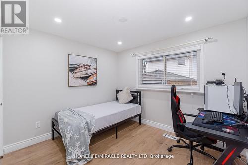 66 Farmington Drive, Brampton, ON - Indoor Photo Showing Bedroom