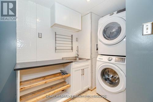 66 Farmington Drive, Brampton, ON - Indoor Photo Showing Laundry Room