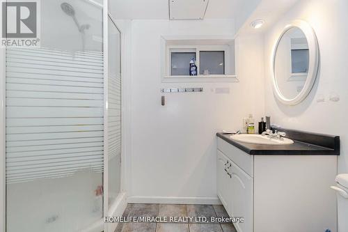 66 Farmington Drive, Brampton, ON - Indoor Photo Showing Bathroom
