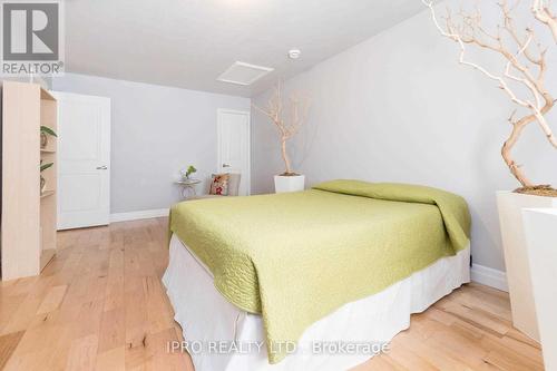 18 Sunset Boulevard, Brampton, ON - Indoor Photo Showing Bedroom